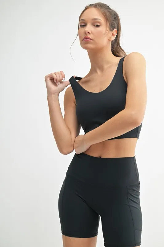 MONO B Venice Cloud Light U-back Active
Tank