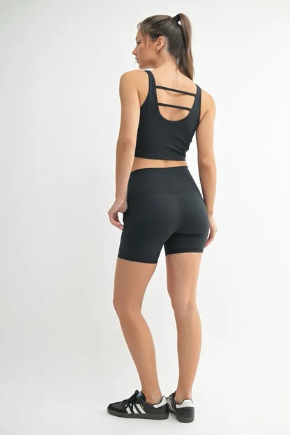 MONO B Venice Cloud Light U-back Active
Tank