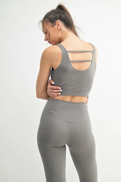 MONO B Venice Cloud Light U-back Active
Tank